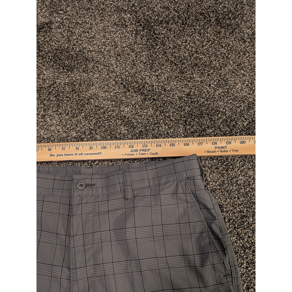 PGA Tour Mens Grey Glen Plaid Golf Shorts Stretch Size 34 Performance Active - Picture 5 of 8